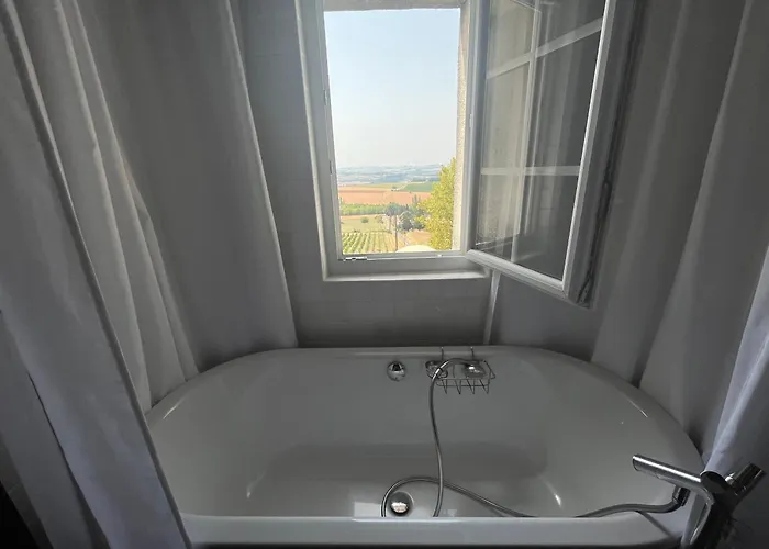 Bed & Breakfast L'horizon De Marianne Montagnac-sur-Auvignon